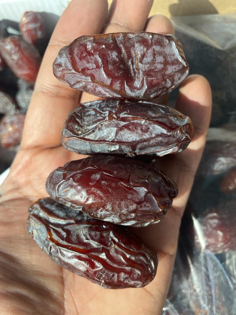 Organic California Medjool Dates - Whole, Fresh